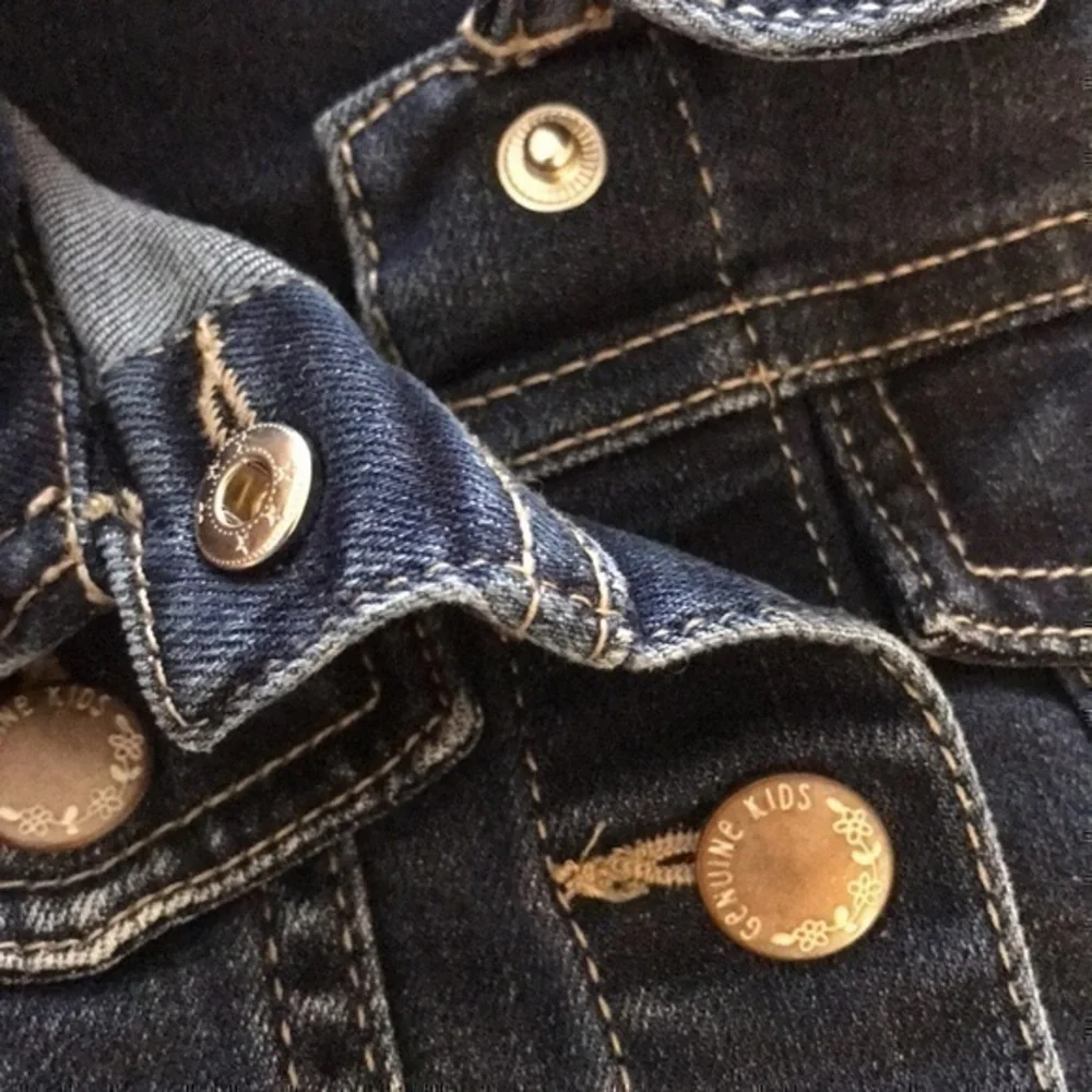 Genuine Kids from OshKosh Demin/Jean Vest Size 3T Dark Blue